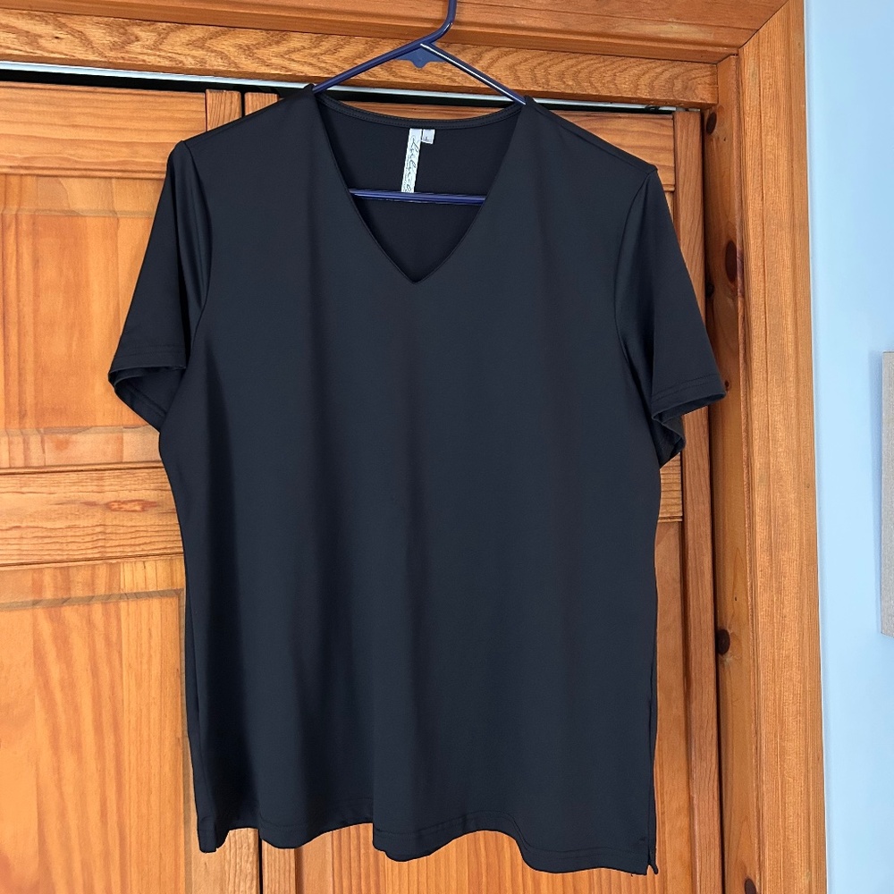 Lulu B size L top